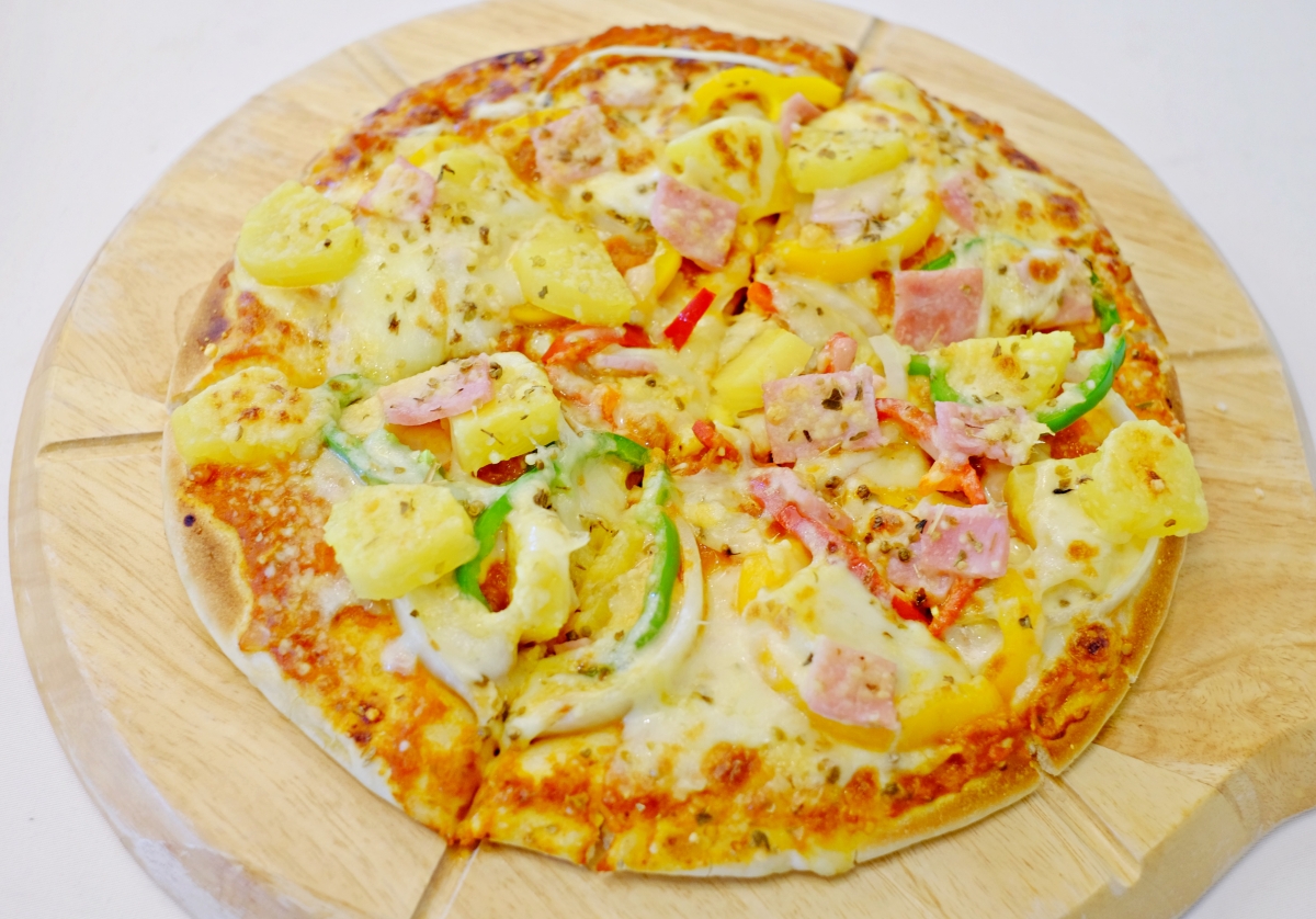 Hawaiian Pizza